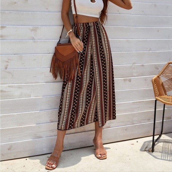 SHEIN Unity Ditsy Floral & Striped Split Skirt Size XL - Picture 3 of 6